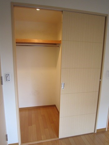 エスリード西本町 収納